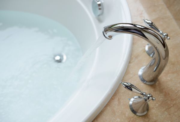 Cost of Tub Faucet Replacement in Palmdale