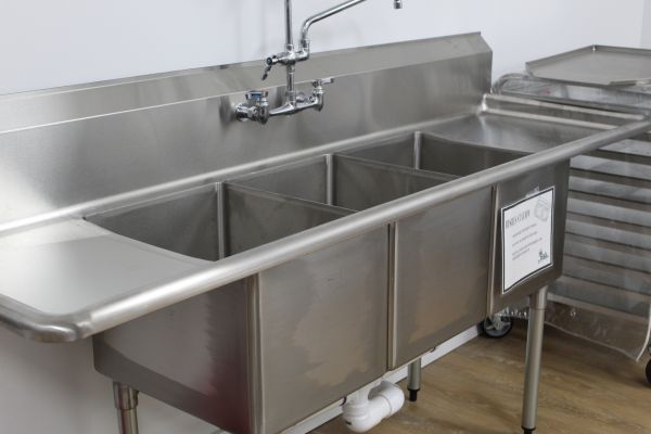 Cost of Utility Sink Installation in Palmdale