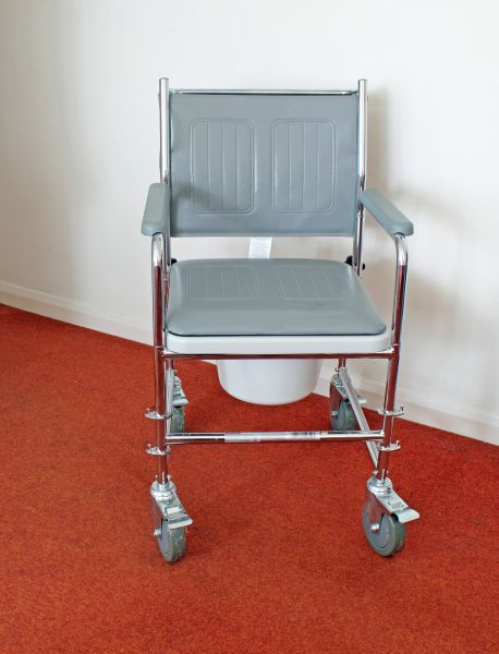 Cost of Commode Replacement in Palmdale